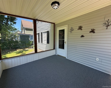 20 Lyman Street - Photo Thumbnail 14