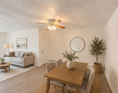 45 Hampton Road - Photo Thumbnail 6