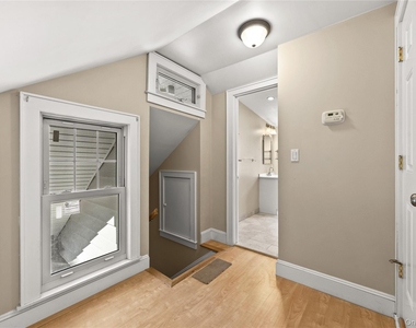 15 Pershing Avenue - Photo Thumbnail 19