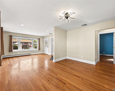 15 Pershing Avenue - Photo Thumbnail 9