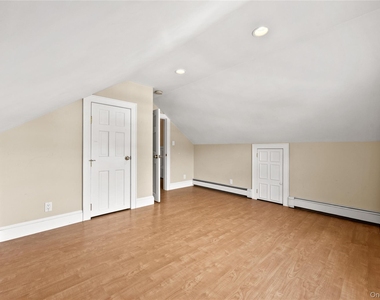 15 Pershing Avenue - Photo Thumbnail 24