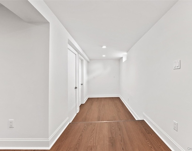 15 Pershing Avenue - Photo Thumbnail 27