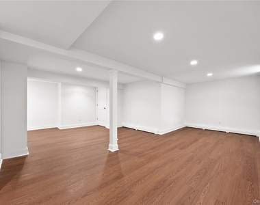 15 Pershing Avenue - Photo Thumbnail 25