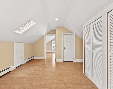 15 Pershing Avenue - Photo Thumbnail 21