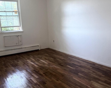 84-56 98th Street - Photo Thumbnail 2