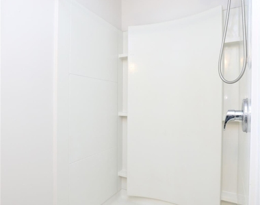 16 John Street - Photo Thumbnail 5