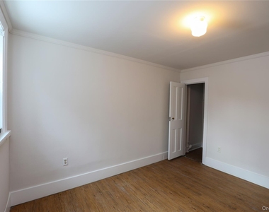 16 John Street - Photo Thumbnail 9