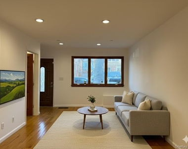 4033 191st Street - Photo Thumbnail 2