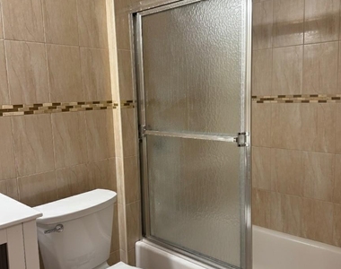 4033 191st Street - Photo Thumbnail 11