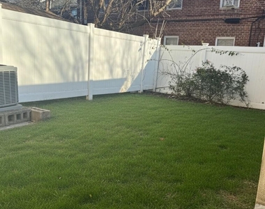 4033 191st Street - Photo Thumbnail 13