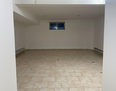 4033 191st Street - Photo Thumbnail 14