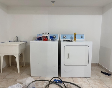 4033 191st Street - Photo Thumbnail 15