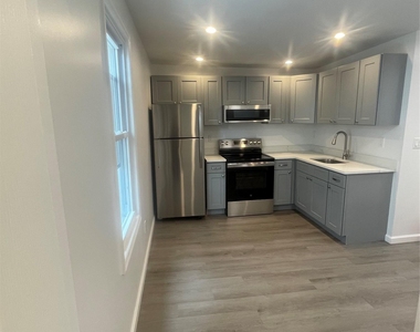 653 Jersey Avenue - Photo Thumbnail 3