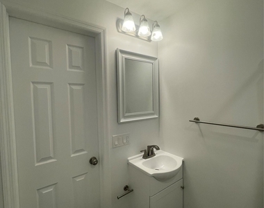 653 Jersey Avenue - Photo Thumbnail 8