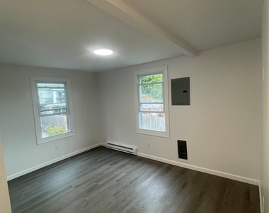 653 Jersey Avenue - Photo Thumbnail 10