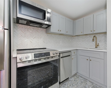 120 Maple Avenue - Photo Thumbnail 2