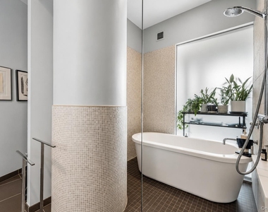 2728 Thomson Avenue - Photo Thumbnail 15