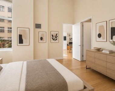 2728 Thomson Avenue - Photo Thumbnail 2