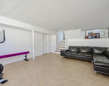 506 Cedarwood Drive - Photo Thumbnail 8