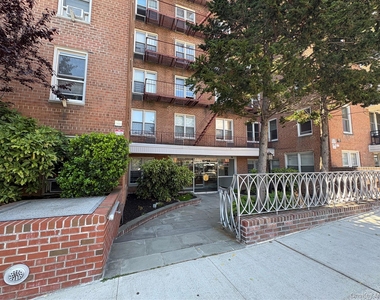 67-50 Thornton Pl - Photo Thumbnail 1