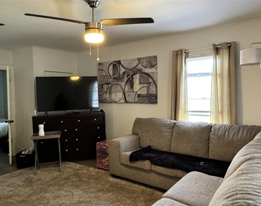 11 Bonnell Place - Photo Thumbnail 2