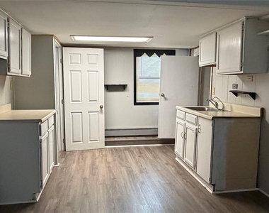11 Bonnell Place - Photo Thumbnail 15