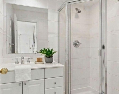 27 Woodside Avenue - Photo Thumbnail 6