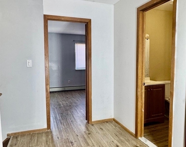 39 Cedar Court - Photo Thumbnail 18