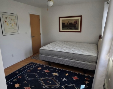 24 Anderson Avenue - Photo Thumbnail 9