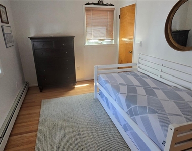 24 Anderson Avenue - Photo Thumbnail 10