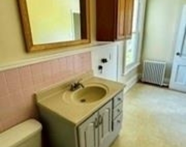 269 Spring Street - Photo Thumbnail 12