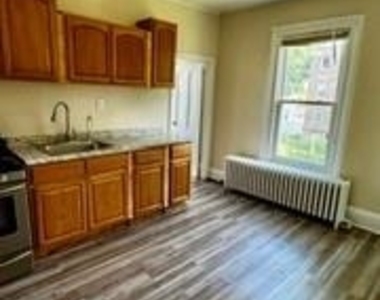 269 Spring Street - Photo Thumbnail 8