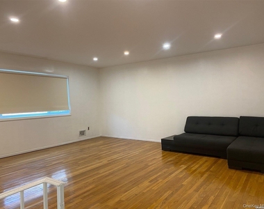69 Tioga Avenue - Photo Thumbnail 2