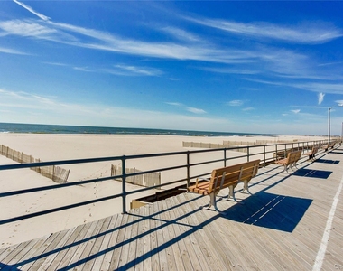 69 Tioga Avenue - Photo Thumbnail 14