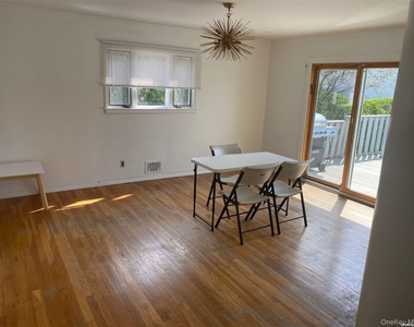 69 Tioga Avenue - Photo Thumbnail 3