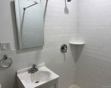 19314 S Jamaica Avenue - Photo Thumbnail 11