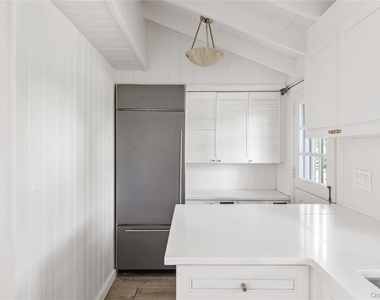 335 Centre Island Road - Photo Thumbnail 9
