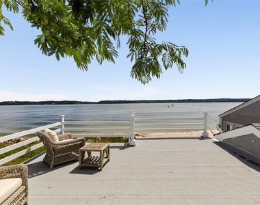 335 Centre Island Road - Photo Thumbnail 2