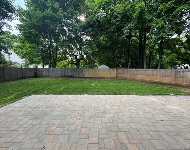 26 Fox Lane - Photo Thumbnail 25