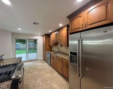 26 Fox Lane - Photo Thumbnail 9