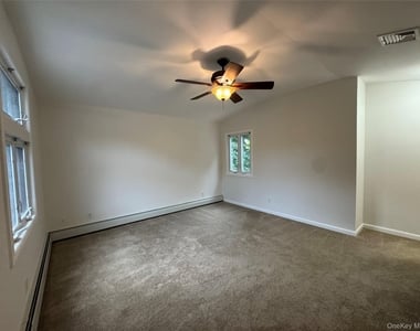 26 Fox Lane - Photo Thumbnail 21