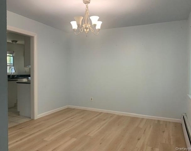 17 Skylark Lane - Photo Thumbnail 11