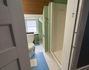 45 Lincoln Avenue - Photo Thumbnail 11