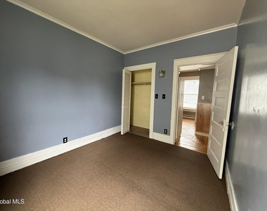 45 Lincoln Avenue - Photo Thumbnail 14