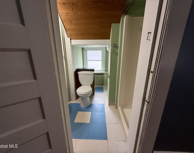 45 Lincoln Avenue - Photo Thumbnail 10