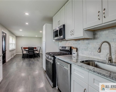 509 New Durham Road - Photo Thumbnail 7