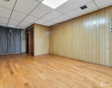 287 E Smith Street E - Photo Thumbnail 22