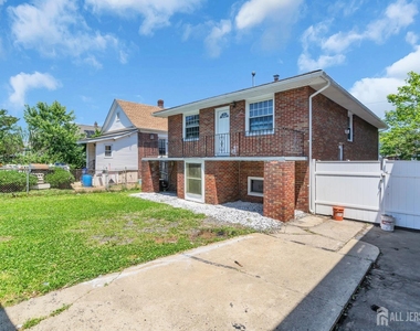 287 E Smith Street E - Photo Thumbnail 48