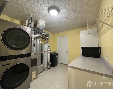263 Prestwick Way - Photo Thumbnail 15