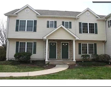 36-b 36 B Henry St Street - Photo Thumbnail 1